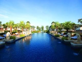 Phuket Graceland Resort & Spa Hotel