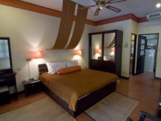 CC Blooms Hotel