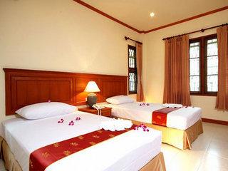 Kata Lucky Villa Hotel