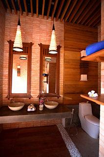 Malisa Villa Suites Hotel