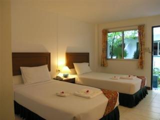 Kamala Beach Inn Hotel