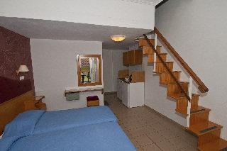 Yannis Apartments