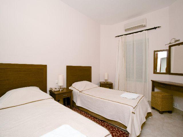 Siesta Beach Apartments