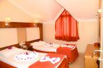Club Evin Apartments Picture 1