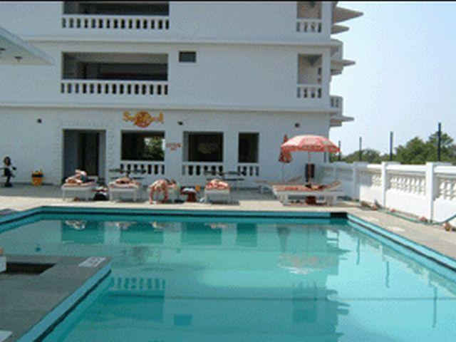 Mobor Beach Hotel