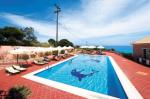 Aeolos Beach Hotel & Studios Picture 1