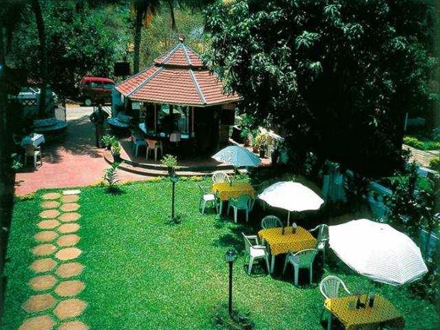 Peravel Hotel