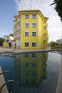 Sol Y Mar Apartments