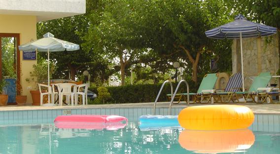 Dimitra Hotel and Apartments