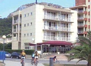 Aries Hotel