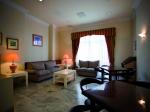Florida Plaza Apartments Picture 6
