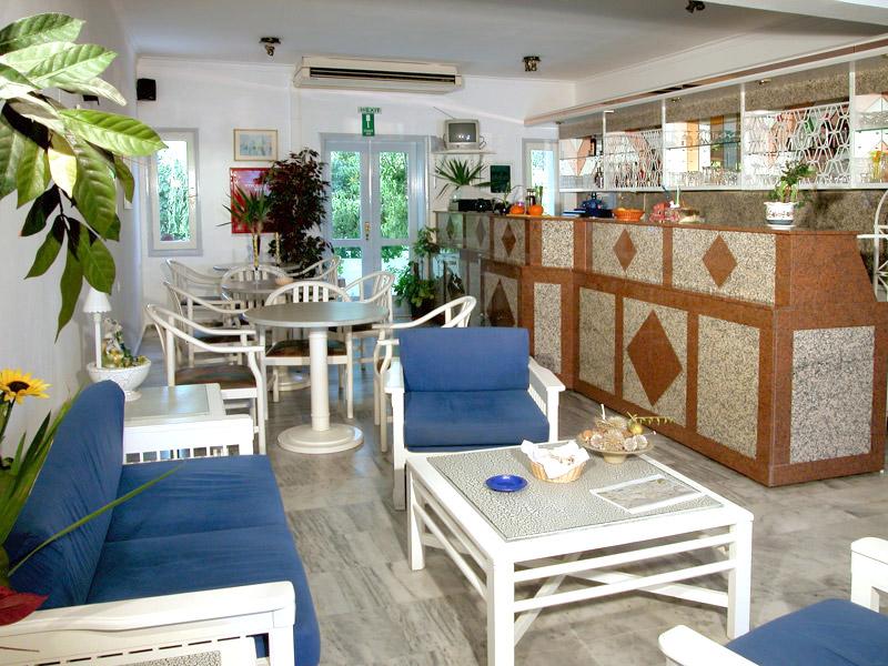 Dreamland Apartments