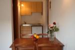 Sunshine Studios and Apartments Picture 2