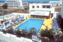 Ladiko Hotel