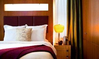 Renaissance Hotel New York 57