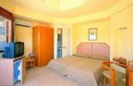 Ora Holiday Village Hotel Picture 4