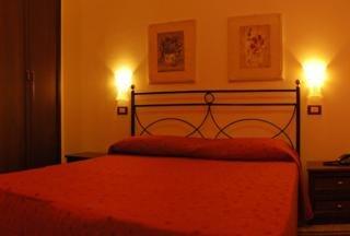 Ruggiero VII Hotel
