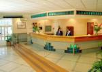 Beach Hotel Picture 1