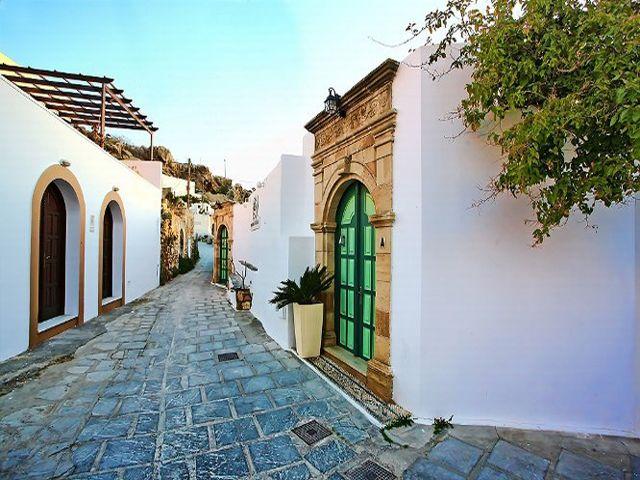 Xenones Lindos Hotel