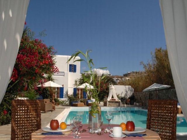 Dionysos Hotel