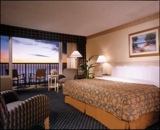 Holiday Inn Lido Beach Hotel