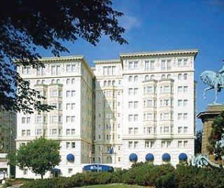 Churchill Hotel