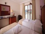 Sofa Bed Hotel Picture 5