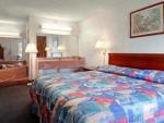 Super 8 Motel - Speedway Hotel Picture 2