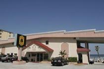 Super 8 Oceanfront Hotel