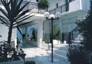 Athina Beach Hotel
