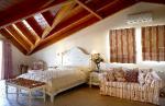 Suites And The City Boutique Apartment Complex Picture 1