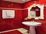 Kivo Hotel Picture 1