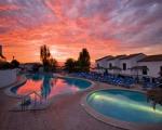 Las Rosas Apartments Picture 1