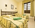 Las Rosas Apartments Picture 2