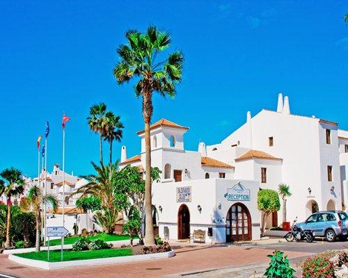 Elite Apartments At Fairways Club