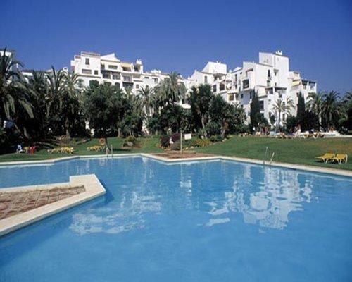 Jardines Del Puerto