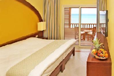 Breakers Diving and Surfing Lodge