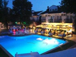 Cinar Apartments & Boutique Hotel