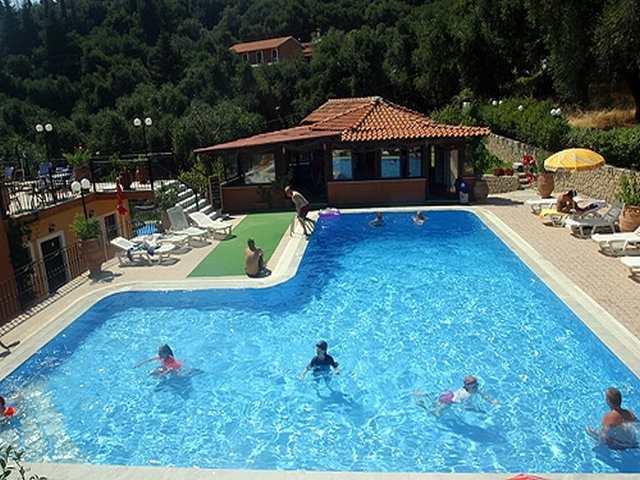 Arianna Apartments