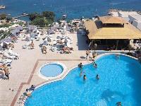 Blue Moon Hotel & Resort
