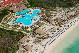 Grand Palladium Colonial Resort & Spa Hotel