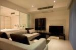 Sunset Plaza Holiday Apartment Picture 4