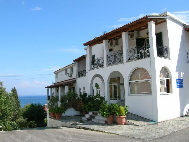 Yannis Hotel