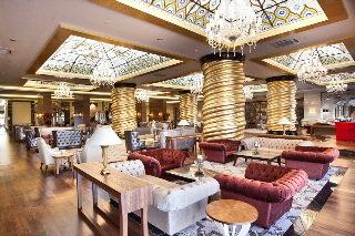 Royal Holiday Palace Hotel