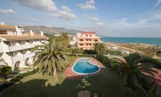 Playa Romana Apartments