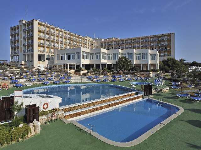 Club Almirante Farragut Hotel