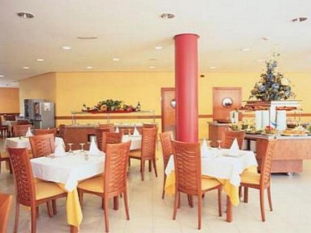 Fenals Garden Hotel