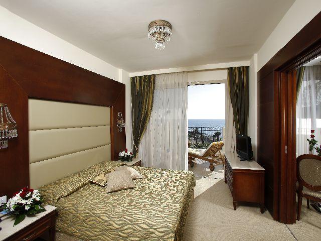 Aquamare Beach Hotel