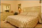 Tower Lakes Villas Picture 1