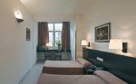 Medium Abalon Hotel Picture 3